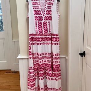 Pink and white Lightweight v neck dress